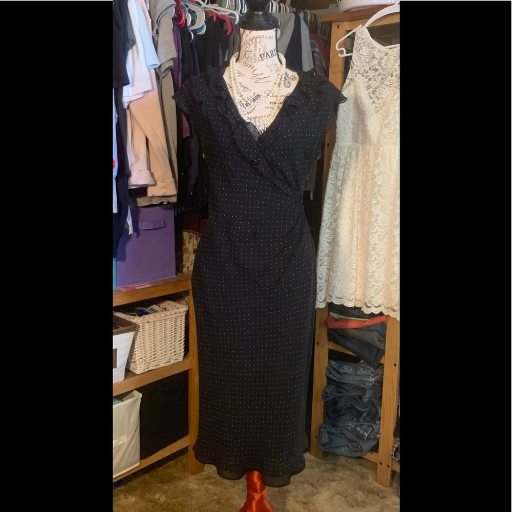 COPY - 🔥Silk EXPRESS Dress w/black poly lining GORGEOUS DRESS